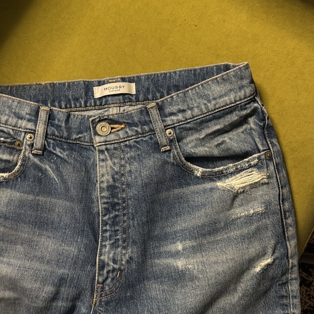 Moussy Vintage's Marshall Boy Skinny Jeans
Size 29 EUC 2 - Picture 10 of 14